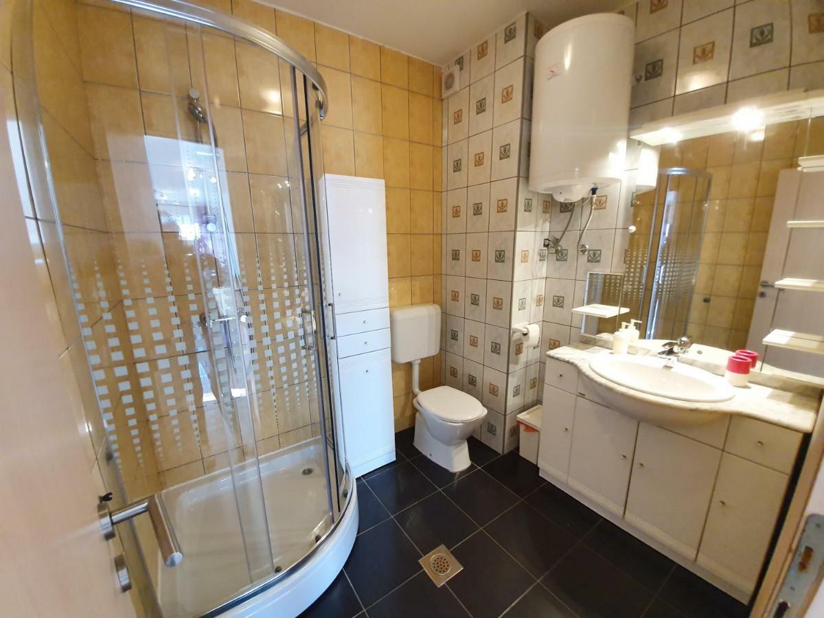Apartments Lara Drvenik  Kültér fotó